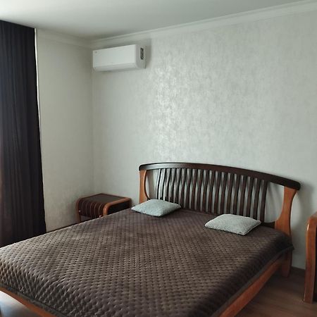 Vip Квартира Жк Київ Скай Рівненська, 4 Lutsʼk Exteriör bild